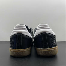 Cargar imagen en el visor de la galería, Adidas Samba Vegan White Core Black Gum FX9042