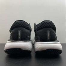 Cargar imagen en el visor de la galería, ZOOMX Invincible Run FK 2 Black White DH5425-001