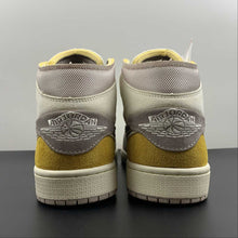 Cargar imagen en el visor de la galería, Air Jordan 1 Mid SE CRAFT Sail Tape Haze Fossil Stone DM9652-102