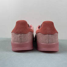Cargar imagen en el visor de la galería, Adidas Gazelle Indoor Semi Pink Spark Preloved Scarlet IG6782