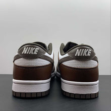 Cargar imagen en el visor de la galería, SB Dunk Low White Brown DD1391 168