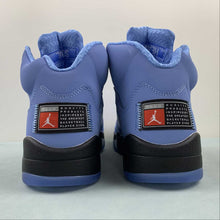 Cargar imagen en el visor de la galería, Air Jordan 5 Retro UNC University Blue Black White DV1310-401