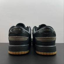 Cargar imagen en el visor de la galería, SB Dunk Low Scrap Cool Gray Black Gum DB0500-001