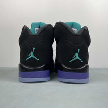 Cargar imagen en el visor de la galería, Air Jordan 5 Retro Black Grape 136027-007
