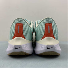 Cargar imagen en el visor de la galería, Air Zoom Pegasus 40 Jade Ice White Sea Glass Picante Red DV3854-300