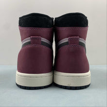 Cargar imagen en el visor de la galería, Air Jordan 1 High Element Gore-Tex Berry Gray Black DB2889-500