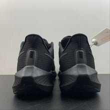 Cargar imagen en el visor de la galería, Air Zoom Pegasus 39 Black DH4071-006