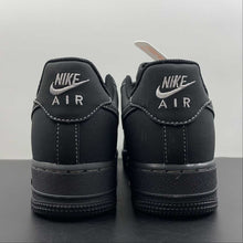 Cargar imagen en el visor de la galería, Air Force 1 07 Low Black White HW2636-079