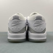 Cargar imagen en el visor de la galería, Air Jordan 4 RM White Silver Gray HQ3441-111