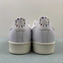 Cargar imagen en el visor de la galería, Adidas Superstar Pride Love Unites GW2415