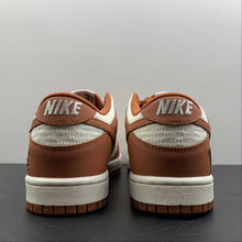 Cargar imagen en el visor de la galería, SB Dunk Low Retro Sun Club Burn Sunrise White Orange DR5475-100