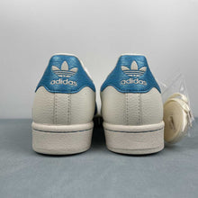 Cargar imagen en el visor de la galería, Adidas Superstar x Gucci HS3072