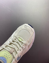 Cargar imagen en el visor de la galería, Adidas Astir Off White Clear Sky GZ4331