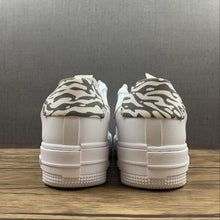 Cargar imagen en el visor de la galería, Air Force 1 PIXEL Zebra Summit White Animal Swoosh DH9632-100