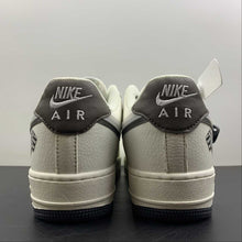 Cargar imagen en el visor de la galería, Air Force 1 07 Low Dice God Cream Brown Gray CW1574-801