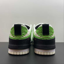 Cargar imagen en el visor de la galería, SB Dunk Low Disrupt 2 White Green Red Black DV1491-101