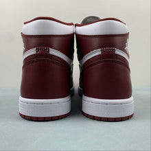 Cargar imagen en el visor de la galería, Air Jordan 1 Retro High OG White Team Red DZ5485-160