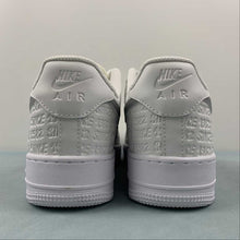 Cargar imagen en el visor de la galería, Air Force 1 07 Low “Since 1982” Summit White Wolf Grey-White FJ4823-100