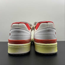 Cargar imagen en el visor de la galería, Adidas Forum 84 Low AEC White Red White HR0557