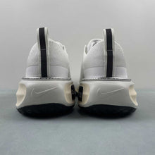 Cargar imagen en el visor de la galería, ZoomX Invincible Run FK 3 Summit White Sail Coconut Milk Black DR2660-102