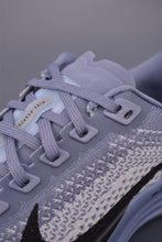 Cargar imagen en el visor de la galería, Nike ZoomX Pegasus PLUS Purple Gray Black FQ7262-402
