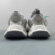 Cargar imagen en el visor de la galería, Adidas XLG Runner Deluxe Gray Silver Cloud White JP5761