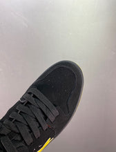 Cargar imagen en el visor de la galería, BAPE Sk8 STA Black Electric Yellow