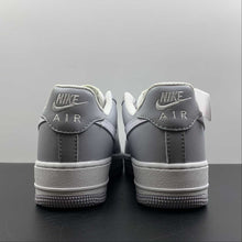 Cargar imagen en el visor de la galería, Air Force 1 07 Low Light Grey White CW1888-606