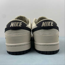 Cargar imagen en el visor de la galería, SB Dunk Low LV Gray Black XQ5180-315