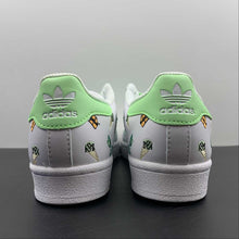 Cargar imagen en el visor de la galería, Adidas Superstar Cloud White Green HO5668