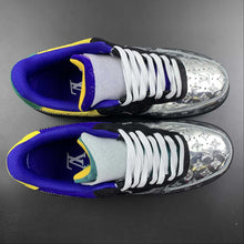 Cargar imagen en el visor de la galería, Louis Vuitton x Air Force 1 Silver Embossing 3308-6