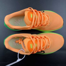 Cargar imagen en el visor de la galería, Zoom Fly 5 Orange White-Black DM8974-800