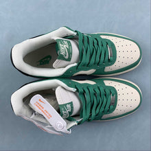 Cargar imagen en el visor de la galería, Air Force 1 07 Low BURBERRY Beige White Green Black BS9055-708