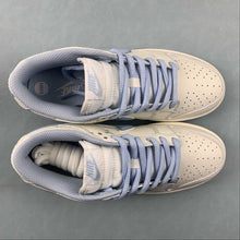Cargar imagen en el visor de la galería, Supreme x SB Dunk Low Off White Shy Blue RM2308-231