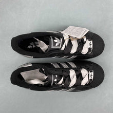 Cargar imagen en el visor de la galería, Adidas Superstar 2 Hello Kitty Black JH9977