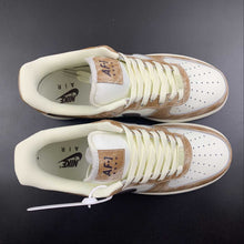 Cargar imagen en el visor de la galería, Air Force 1 Low Brown White Black BX5815-536