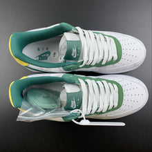 Cargar imagen en el visor de la galería, Air Force 1 Low White Dark Green Yellow AF1234-009