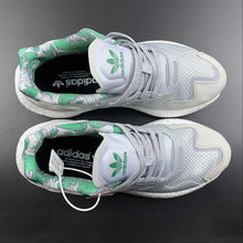 Cargar imagen en el visor de la galería, Adidas Day Jogger Boost Grey Green Cloud White FX6173