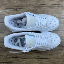 Cargar imagen en el visor de la galería, Air Force 1 07 Low Essential White Sole Glow in the Dark AO2132 101