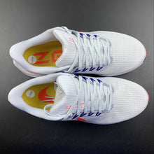 Cargar imagen en el visor de la galería, Air Zoom Pegasus 39 Football Grey Bright Crinsom DH4071-007