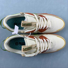 Cargar imagen en el visor de la galería, Air Max 90 Terrascape Tan Orange Green DV7413-100