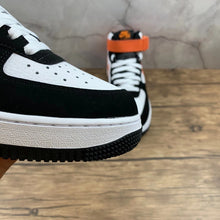 Cargar imagen en el visor de la galería, Air Force 1 07 Mid White Black Orange 554724 058