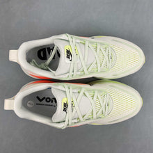 Cargar imagen en el visor de la galería, Nike Zoom Vomero 18 Green Orange HM6803-300
