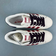 Cargar imagen en el visor de la galería, Adidas Superstar x Supreme White Red BZ2521