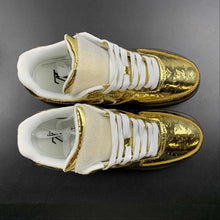 Cargar imagen en el visor de la galería, LV x Air Force 1 07 Low Black Metallic Gold Brown IA9VGO