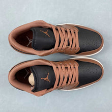 Cargar imagen en el visor de la galería, Air Jordan 1 Low Archaeo Brown Black Sail DC0774-021