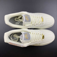 Cargar imagen en el visor de la galería, Air Force 1 07 Low Ice Blue Cream Gold MN5696-009
