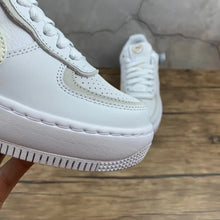 Cargar imagen en el visor de la galería, Air Force 1 Shadow White Atomic Pink CZ8107-100