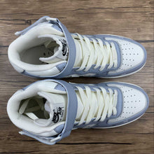 Cargar imagen en el visor de la galería, Kaws x Air Force 1 07 Mid White Blue Black CW2308-211