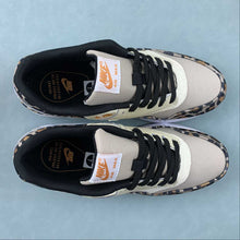 Cargar imagen en el visor de la galería, Air Max 1 Premium Leopard Desert Ore Orange Peel Black BV1977-200